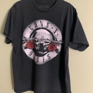 Guns and Roses memorial T-shirt.